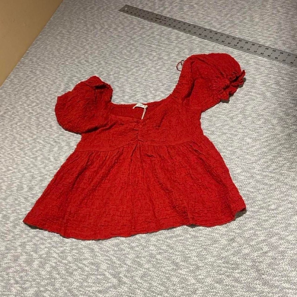 And The Why red blouse with puffy sleeves and ruffled hem NWT women XL. SKU-B391